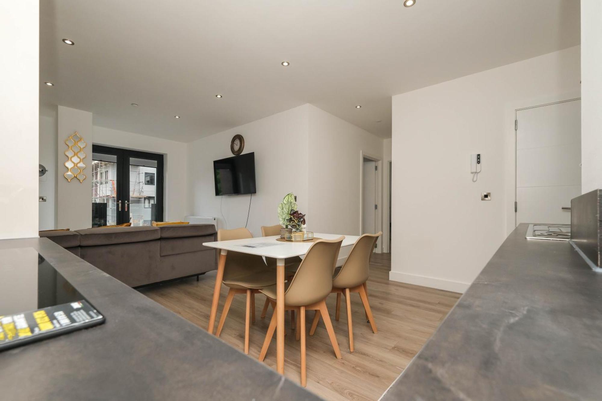 Brand New 2 Bedroom Apartment Centre Of Solihull Esterno foto