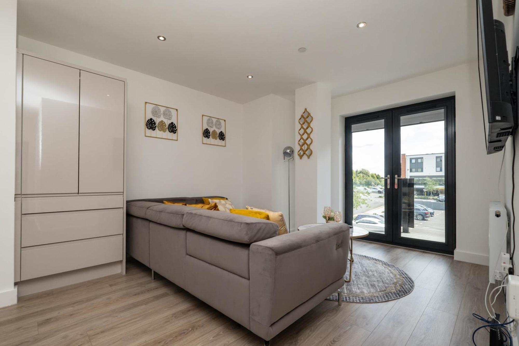 Brand New 2 Bedroom Apartment Centre Of Solihull Esterno foto